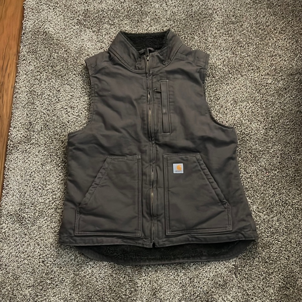 Small Carhartt Vest a grayish purple color